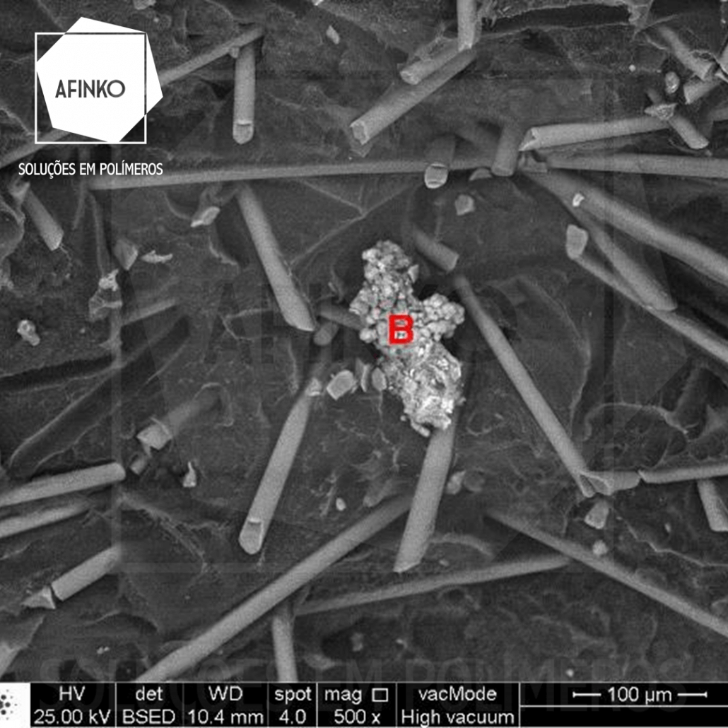 MEV, utilizado na identificação de contaminantes em polímeros